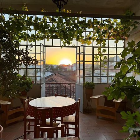 Residencial Avenida Hostel Томар Екстериор снимка