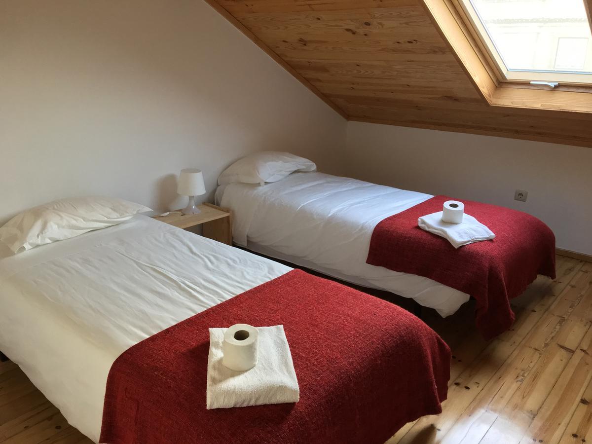 Residencial Avenida Hostel Томар Екстериор снимка